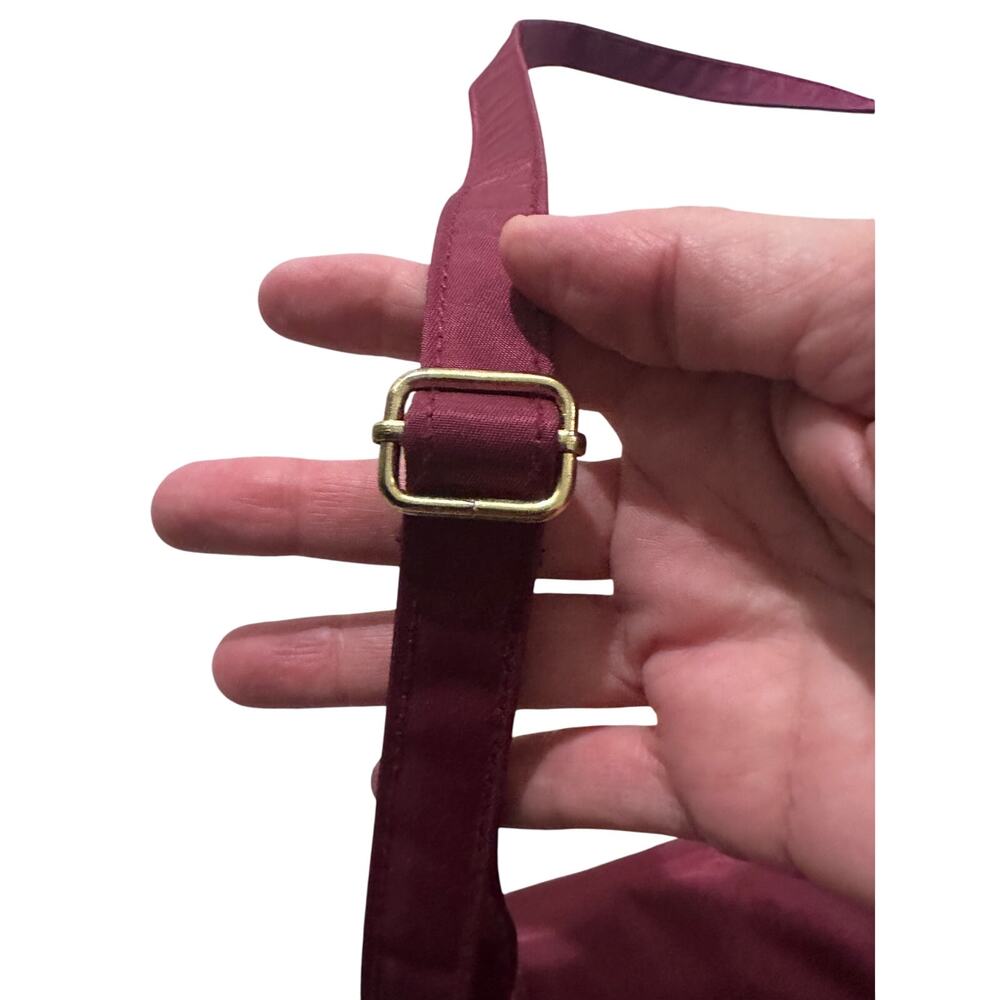 Samantha Brown Wine Burgundy Nylon Adjustable Travel Crossbody Clutch Bag NWOT - Picture 2 of 9